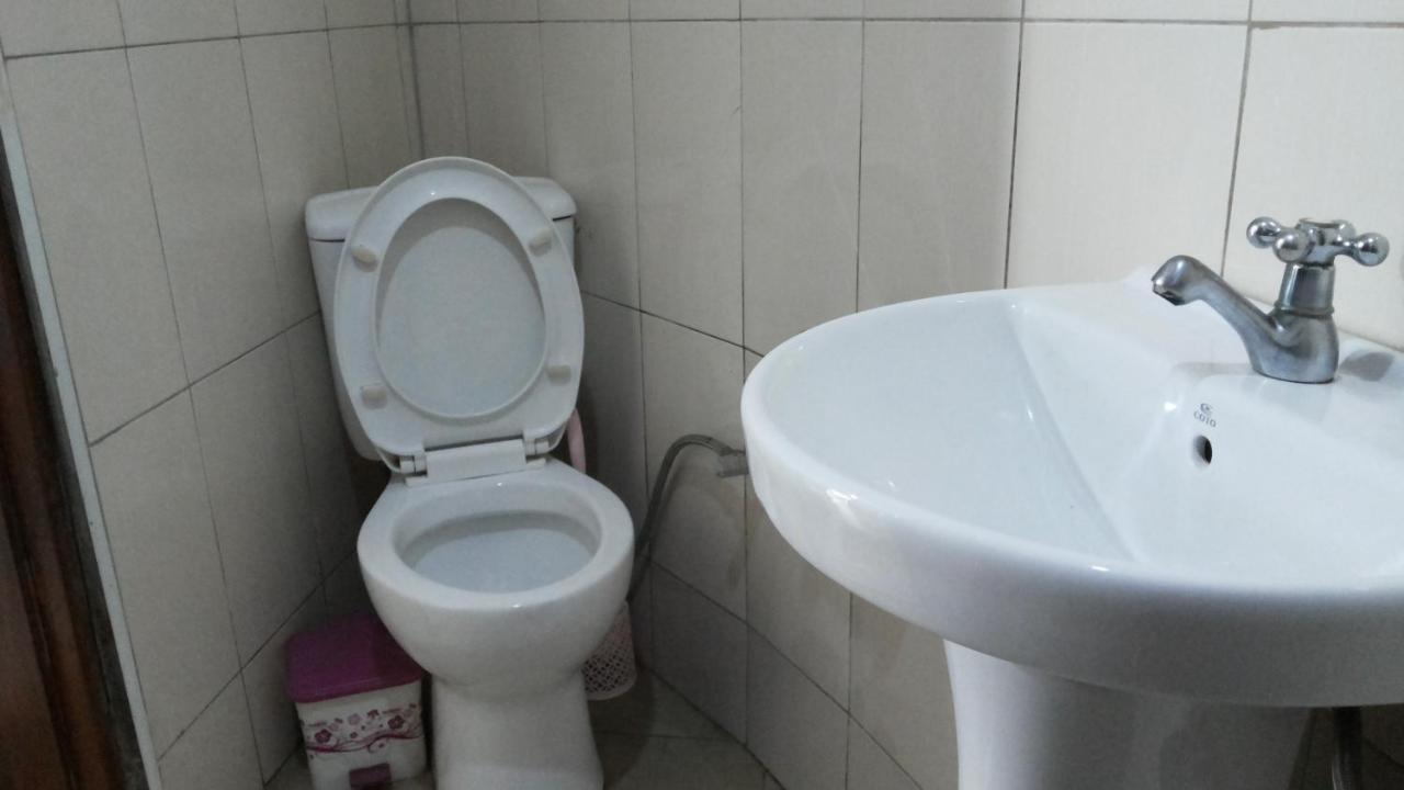 Kalalo Cottage Inn Pakwach Екстериор снимка