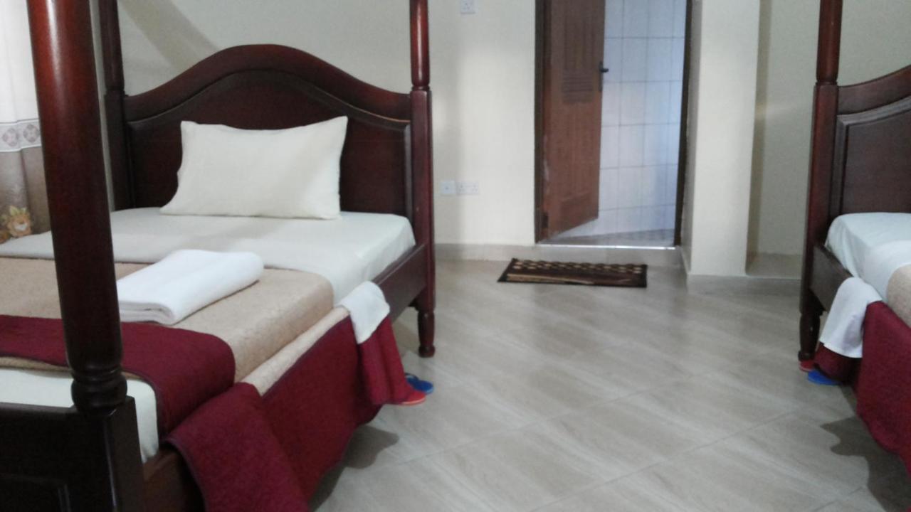 Kalalo Cottage Inn Pakwach Екстериор снимка
