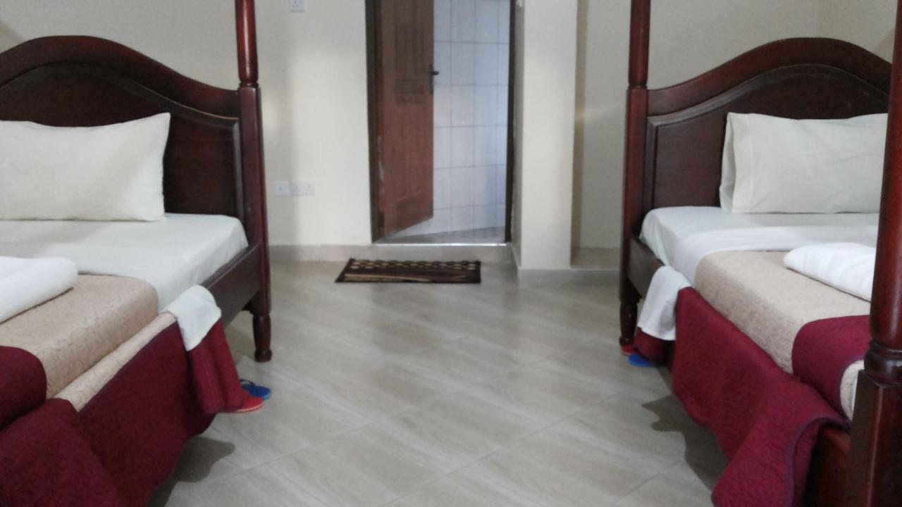 Kalalo Cottage Inn Pakwach Екстериор снимка