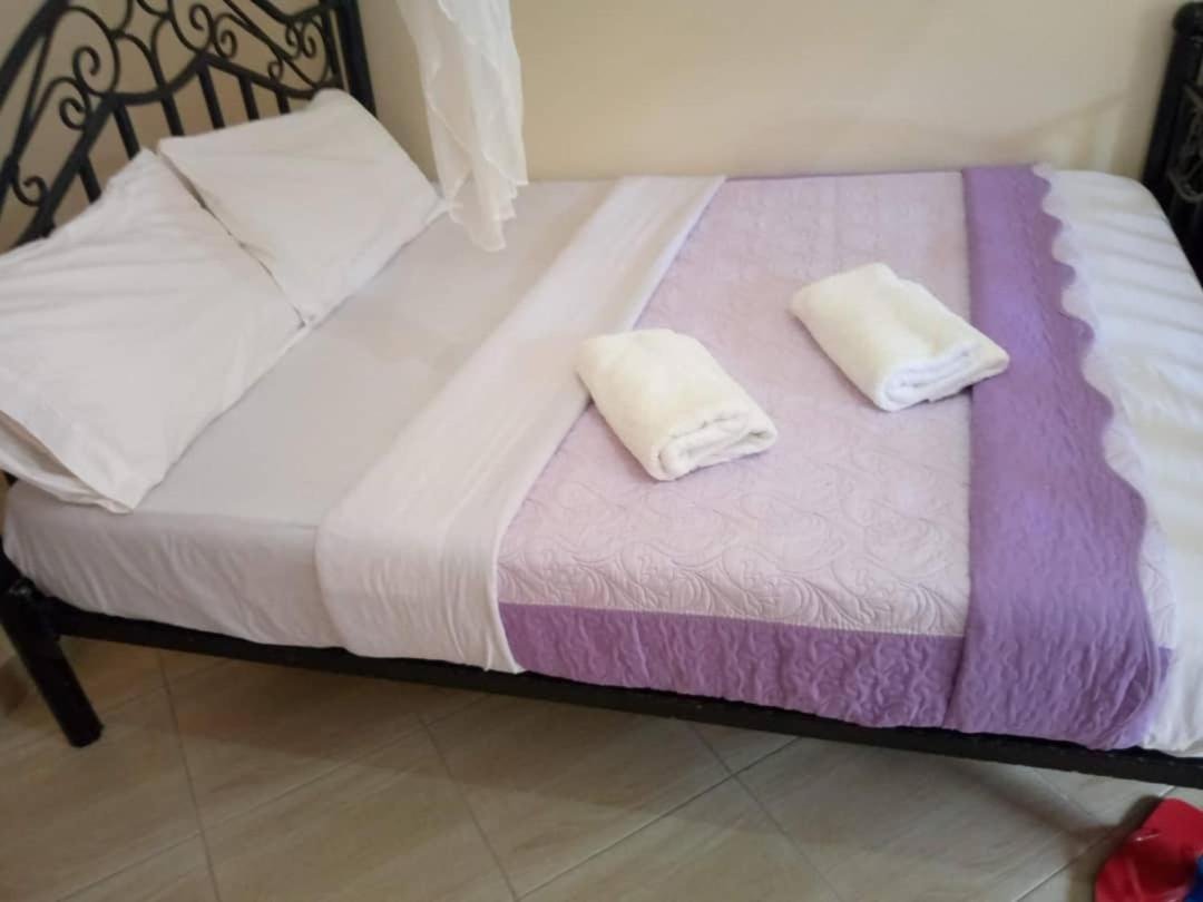 Kalalo Cottage Inn Pakwach Екстериор снимка